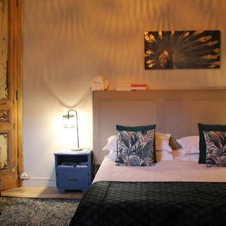 Une Chambre En Ville Saintes Kültér fotó