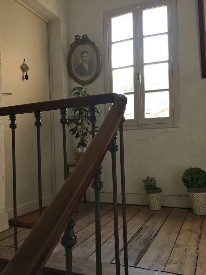 Une Chambre En Ville Saintes Kültér fotó