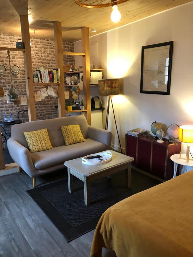 Une Chambre En Ville Saintes Kültér fotó